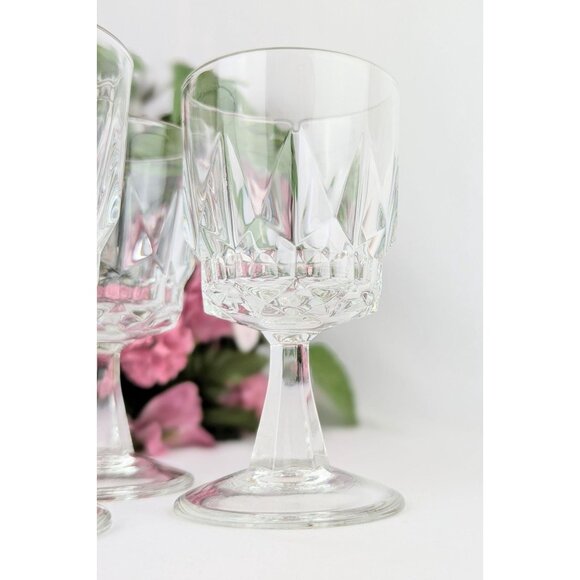 Set of 4 Arcoroc France Artic Sherry Glasses Durable Barware Catering Stemware - Picture 4 of 7